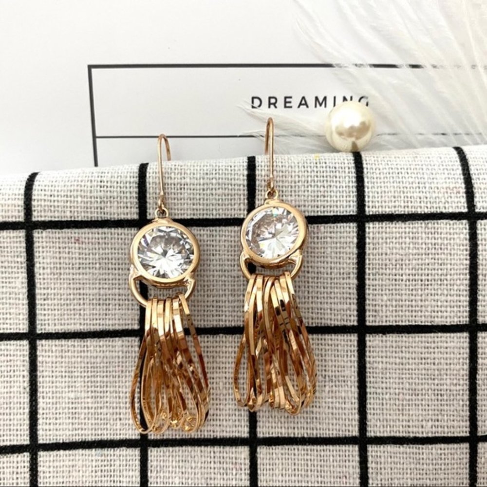 Boutique Crystal Drop Earrings - Picture 1 of 7